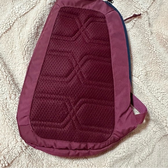 Patagonia Atom Sling - Picture 2 of 10